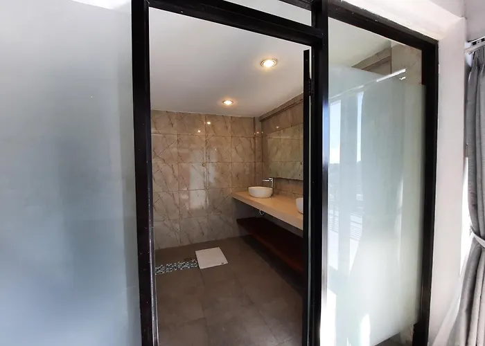 Serenity Nirvana Palace - Near Uluwatu ホステル