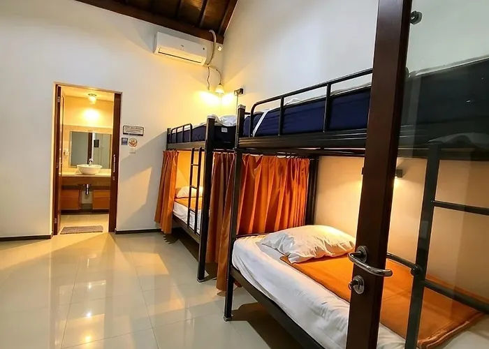 Hostel Serenity Nirvana Palace - Near Uluwatu